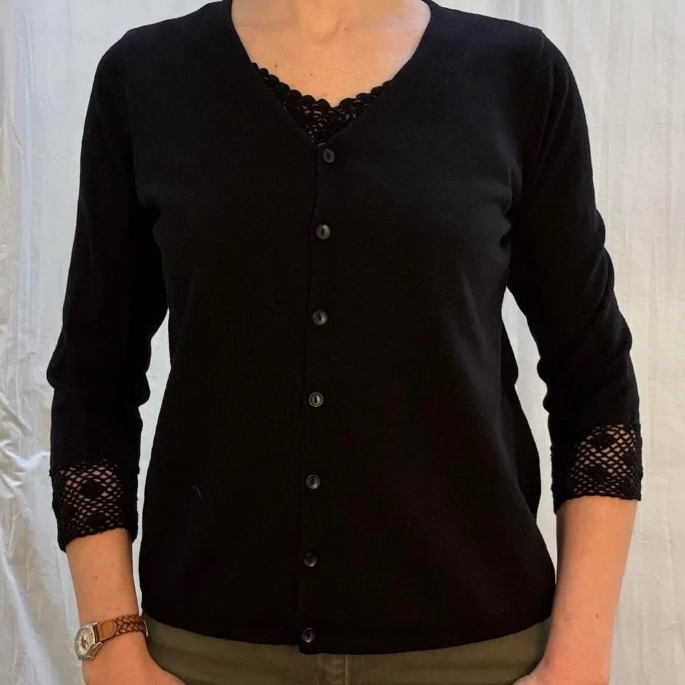 Black Silk Blend Cardigan with Lace Detailing Vintage 90s/Y2K‎